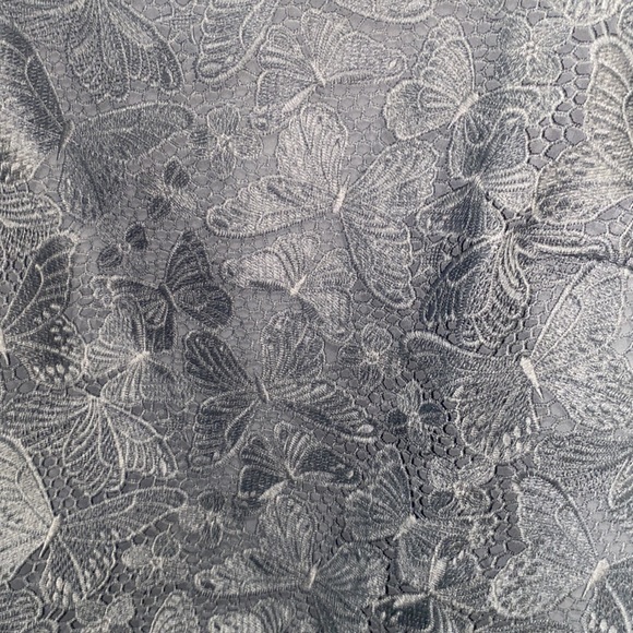 Ann Taylor Butterfly Embroidered Lace Overlay Blouse - Picture 4 of 6